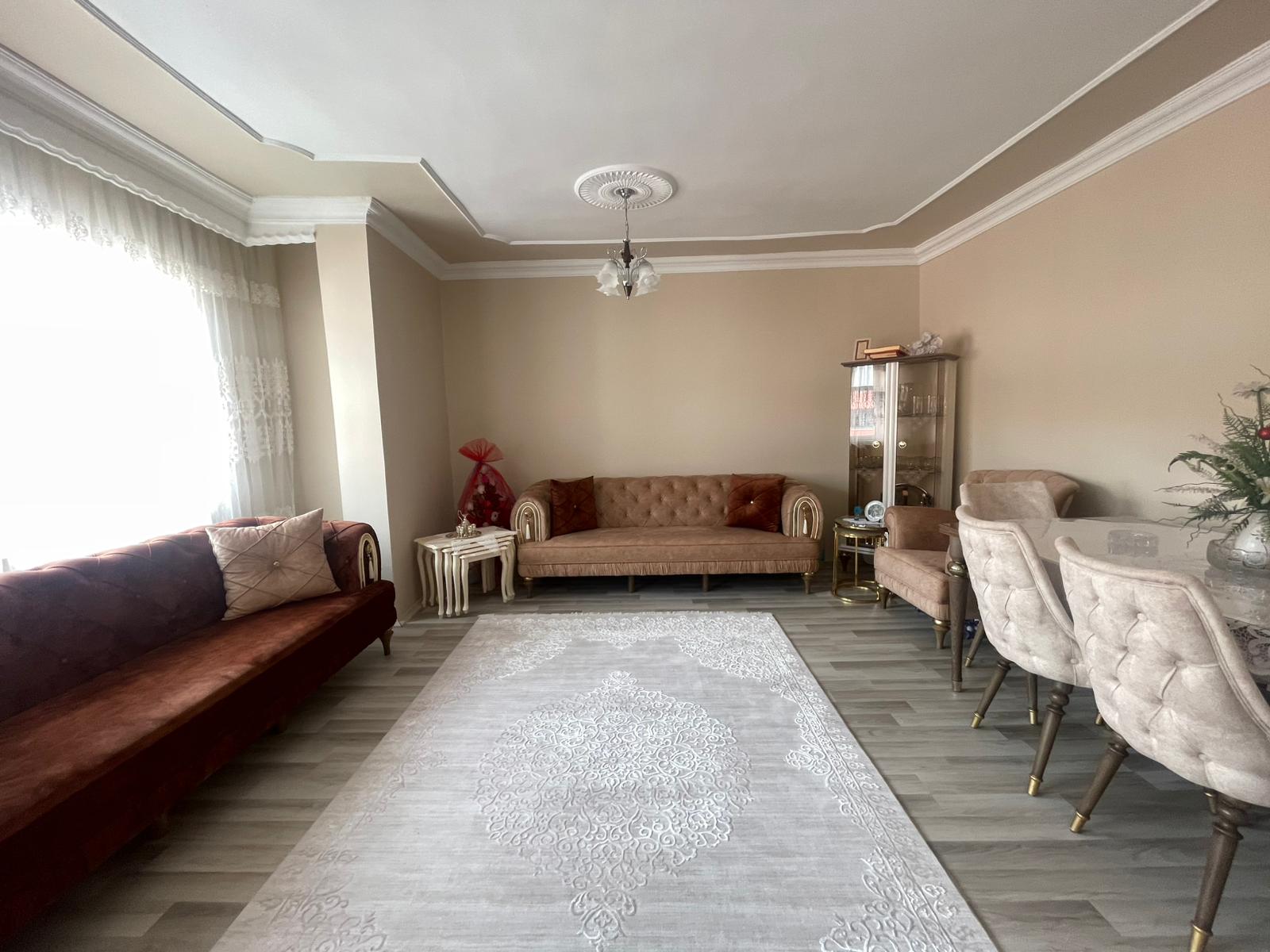 YILDIZKENT'TE SATILIK DAİRE